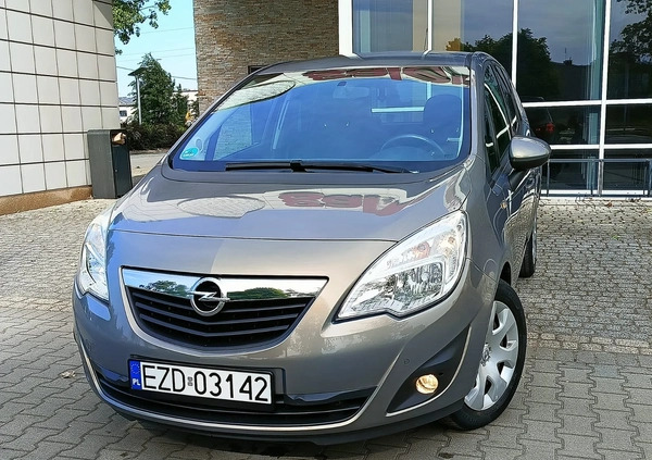 Opel Meriva cena 24700 przebieg: 111000, rok produkcji 2011 z Nieszawa małe 326